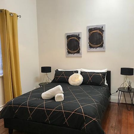 The Churchill Apartment Perth Bagian luar foto