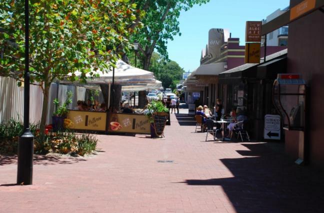 The Churchill Apartment Perth Bagian luar foto